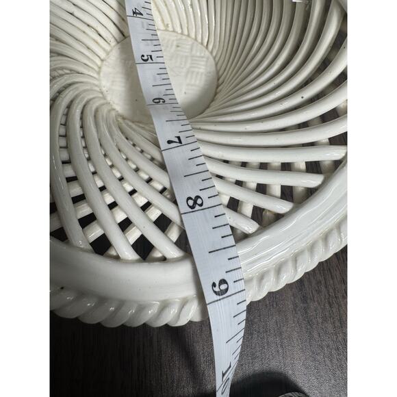 Vintage Capodimonte Porcelain Flower‎ Basket. hand made in Italy - Picture 3 of 6